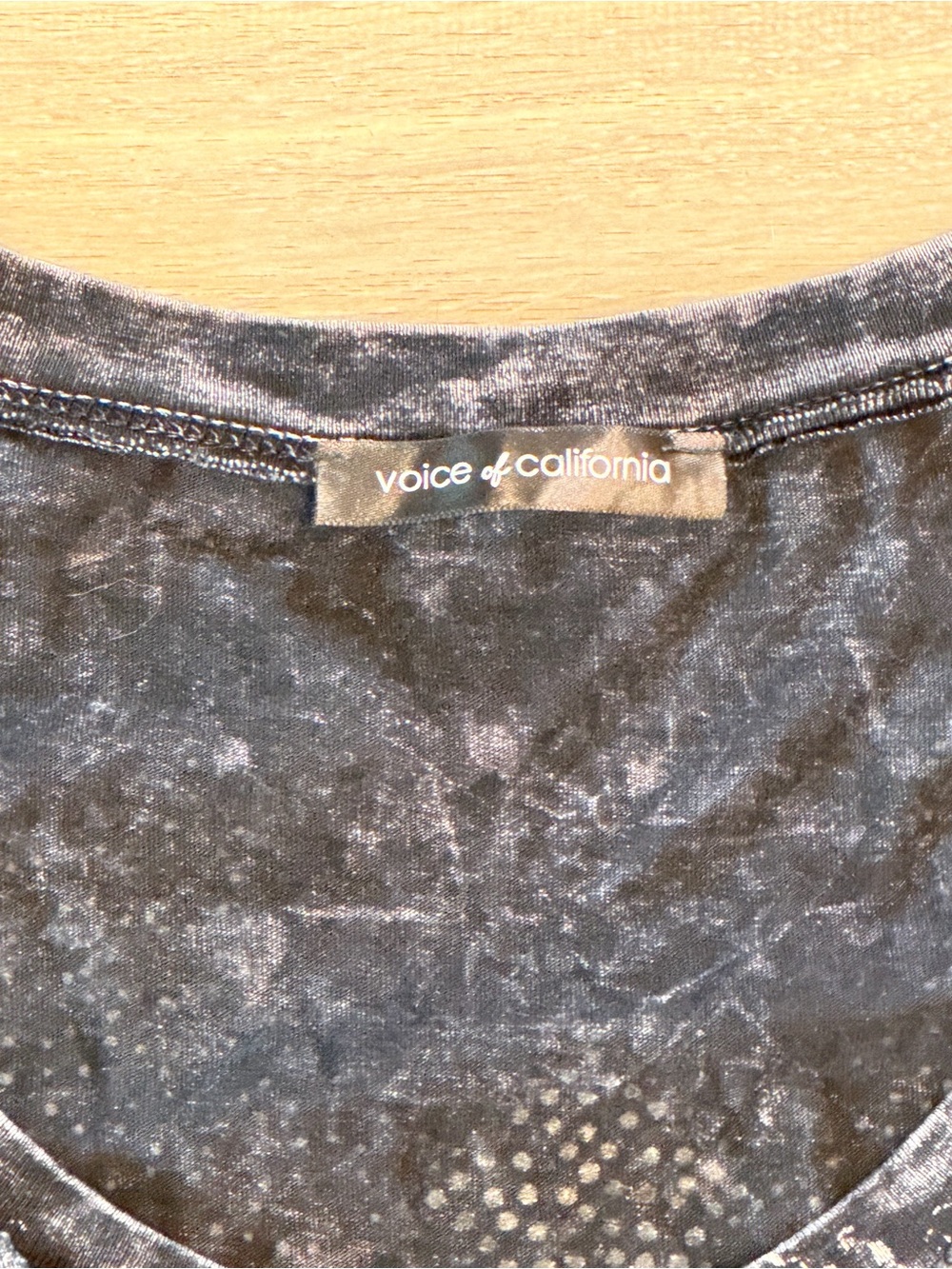 Voice of California Y2K Rhinestone Cross Angel Wings Graphic Tee Gray S - Picture 3 of 9